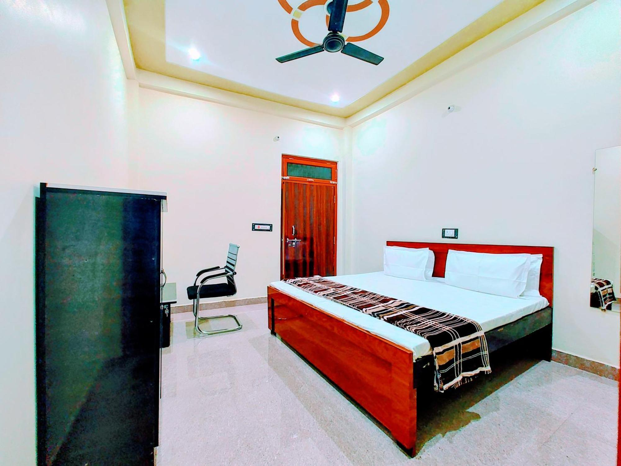 Hotel Raghukul Ayodhya Exterior foto